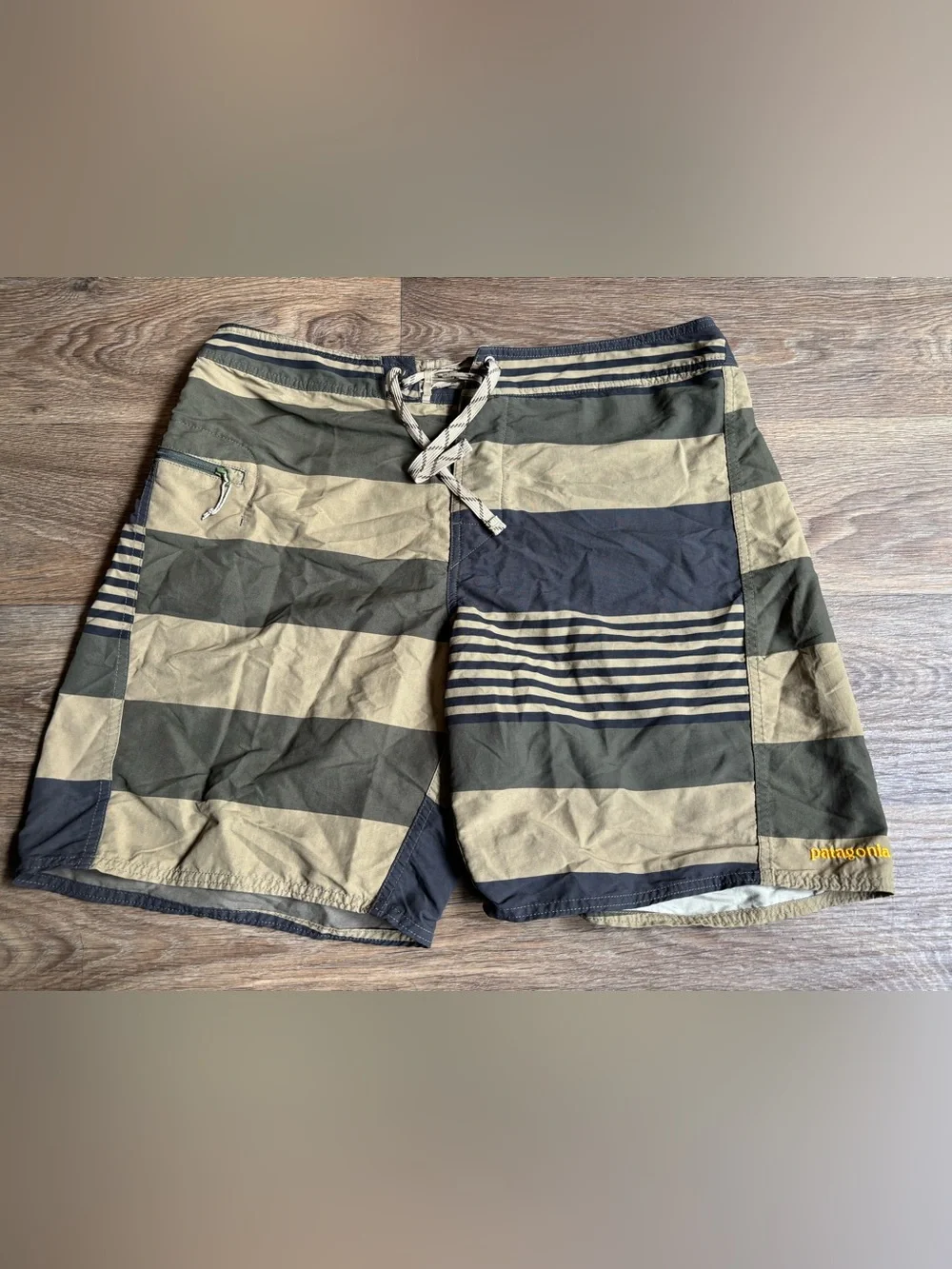 Patagonia Olive Green Tan Block Striped Printed Wavefarer Board Shorts Men's 35